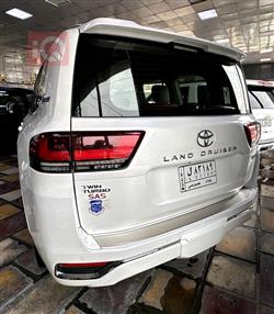 تويوتا لاندكروزر